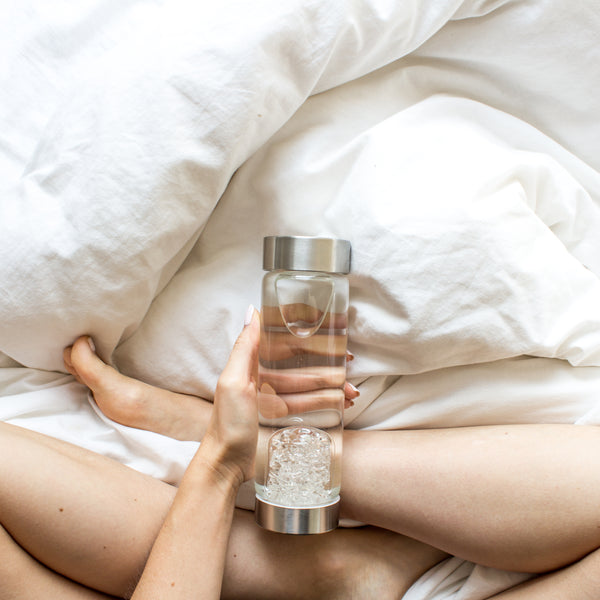 VitaJuwel ViA DIAMONDS | Crystal Water Bottle with Genuine Diamond Slivers (4ct.) & Clear Quartz for Brilliance, Energy & Radiance