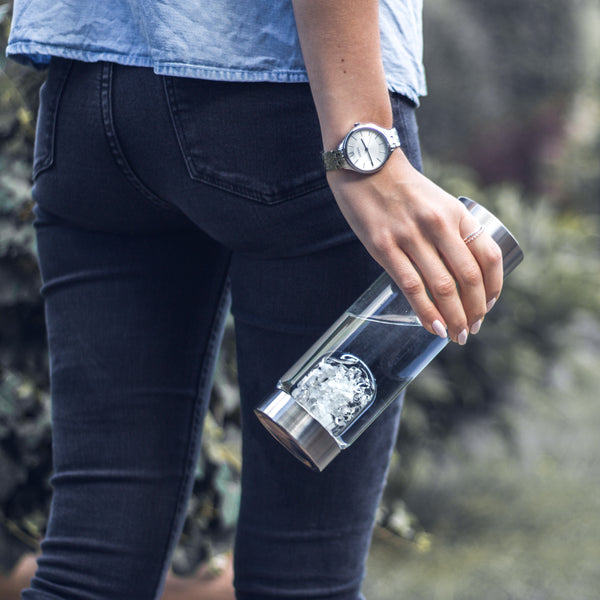 VitaJuwel ViA DIAMONDS | Crystal Water Bottle with Genuine Diamond Slivers (4ct.) & Clear Quartz for Brilliance, Energy & Radiance